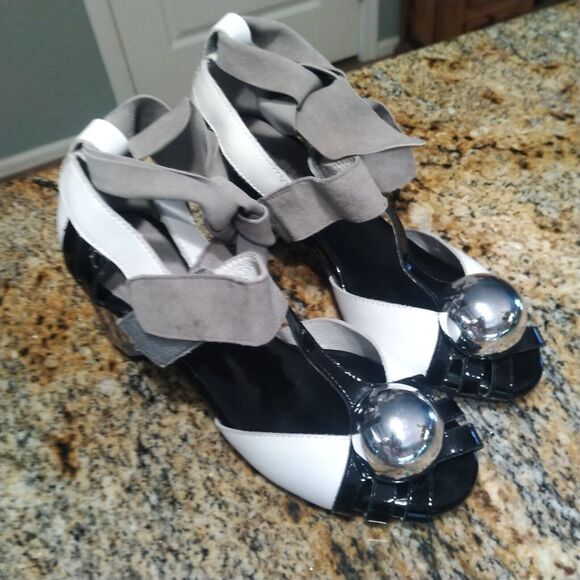 Rare Jeffrey Campbell Chaos Black White Leather Platform Heels Women's 8M - Picture 2 of 11